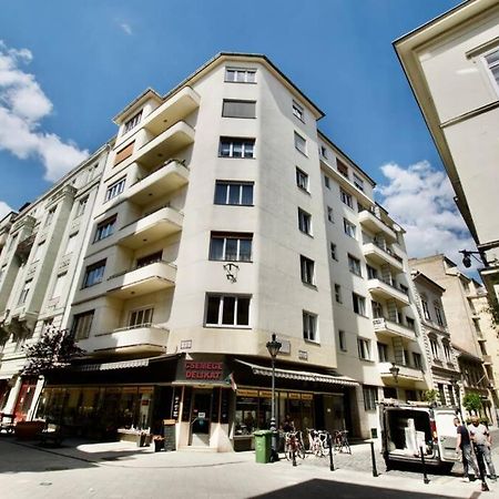 Premium Apartment By Hi5-Vaci Str. 3 Bedroom Budapest Exteriör bild